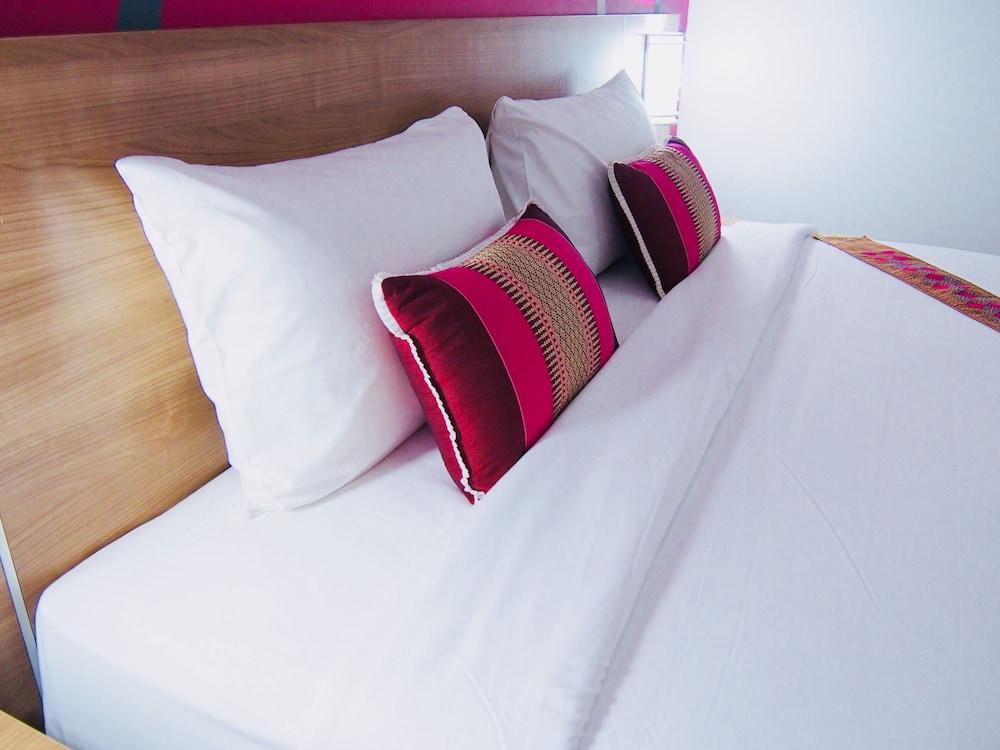 Eco Inn Lite Ubon Ratchathani Esterno foto