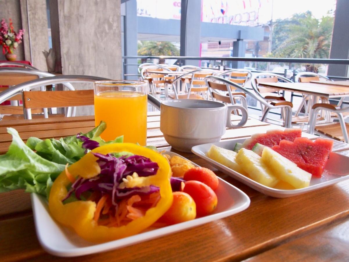 Eco Inn Lite Ubon Ratchathani Esterno foto