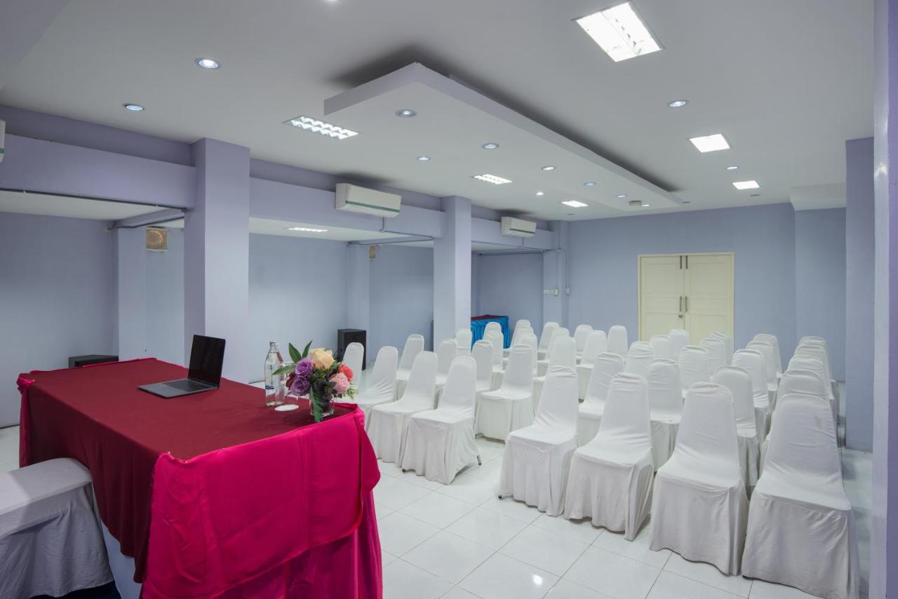 Eco Inn Lite Ubon Ratchathani Esterno foto